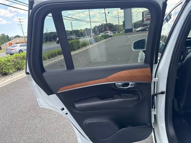 Used 2023 Volvo XC90 B6 Plus w/ Protection Package Premier AWD/4WD image 16