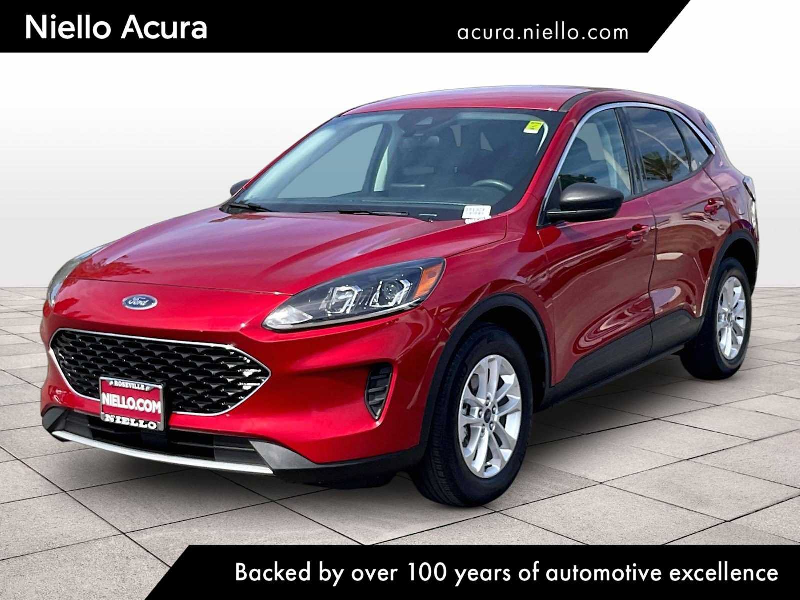 Used 2022 Ford Escape SE FWD image 1