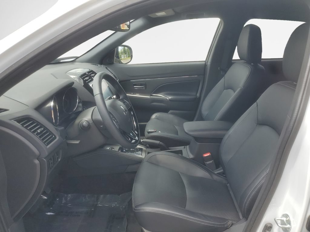 Used 2025 Mitsubishi Outlander Sport SEL AWD/4WD image 12