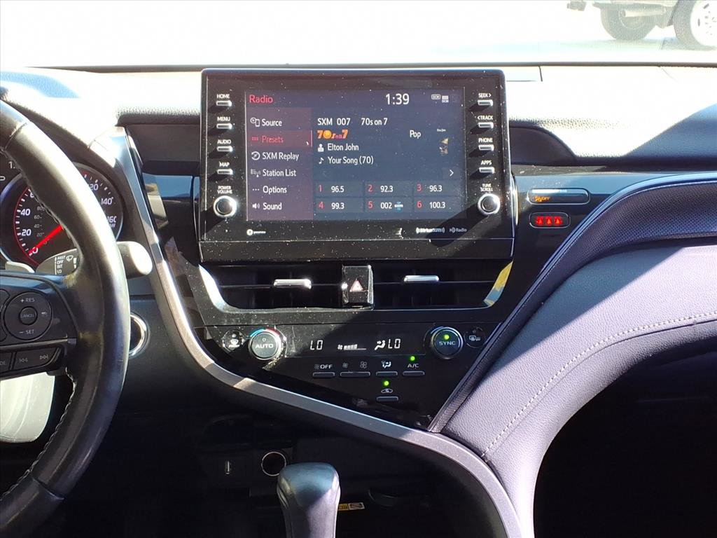 Used 2022 Toyota Camry XSE image 10
