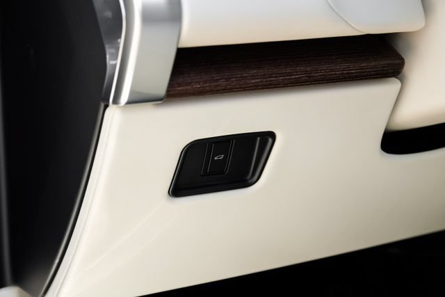 New 2026 Land Rover Range Rover SE AWD/4WD image 32