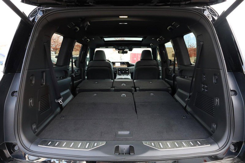 New 2025 Nissan Armada PRO-4X w/ Pro-4X Premium Package image 9