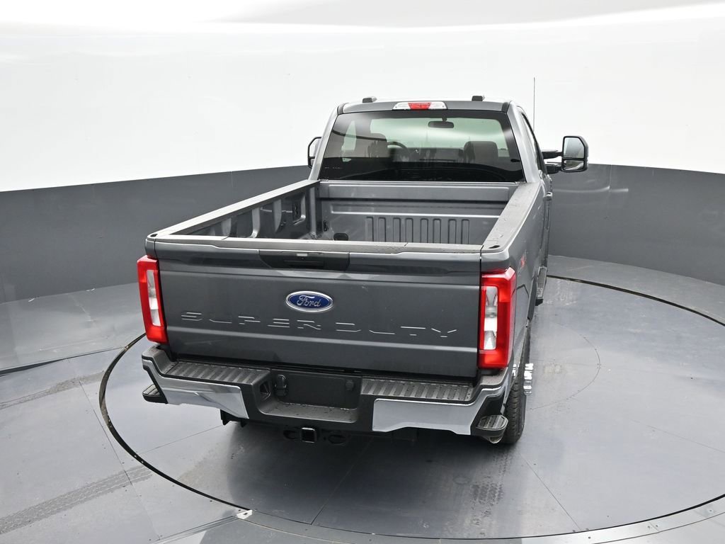 New 2025 Ford F350 XLT image 39
