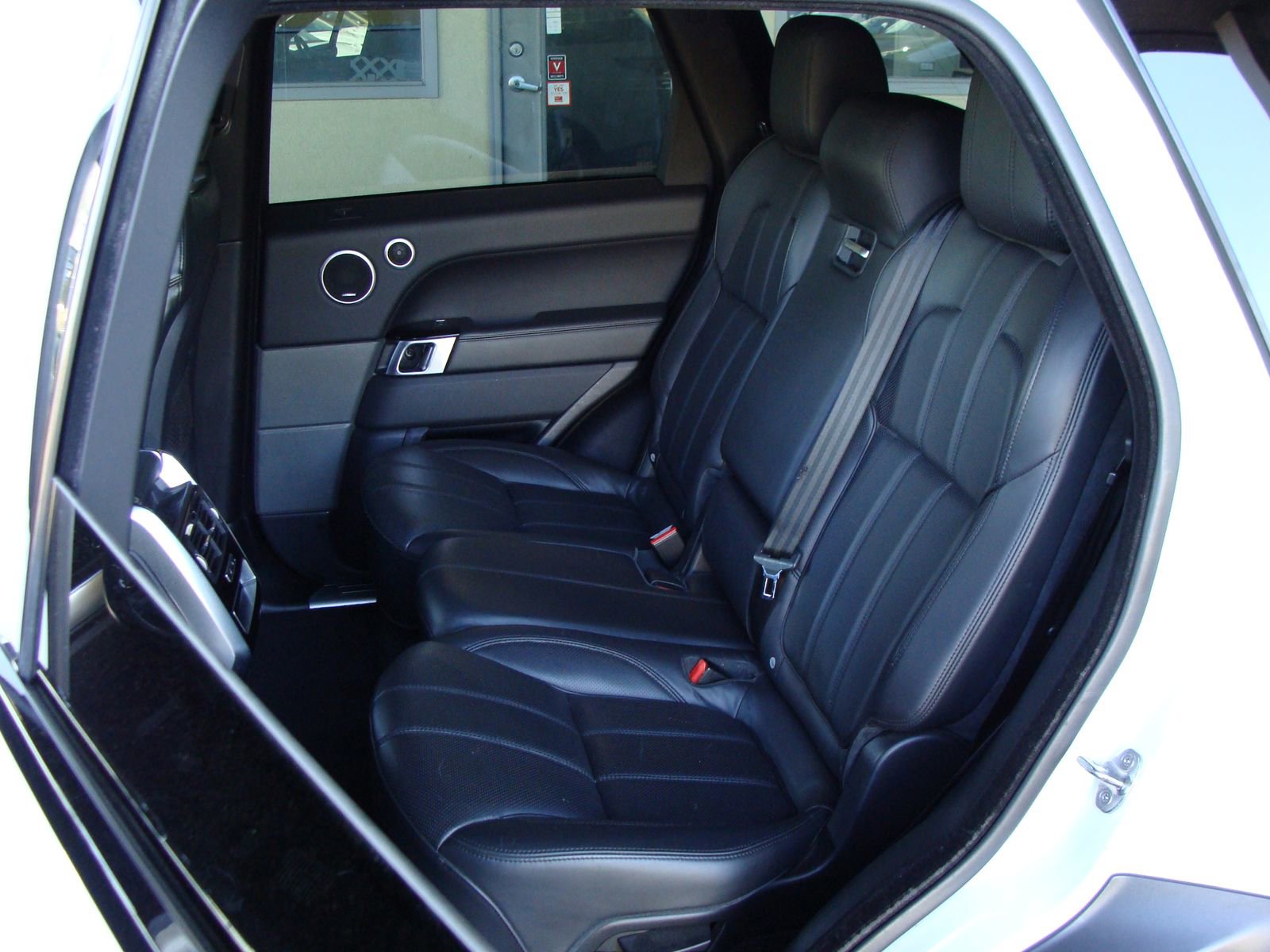 Used 2016 Land Rover Range Rover Sport HSE AWD/4WD image 10