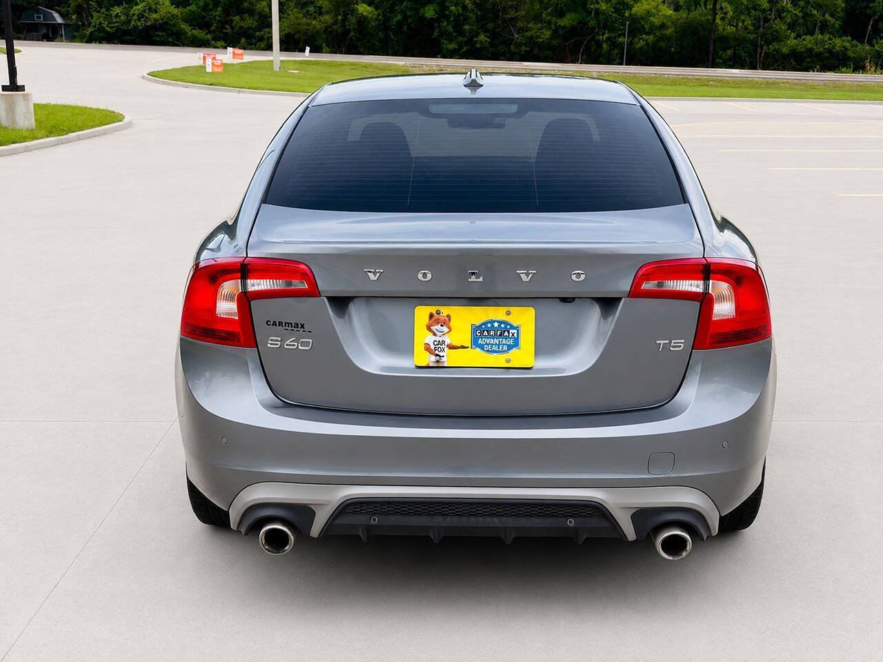 Used 2017 Volvo S60 T5 Dynamic FWD image 8