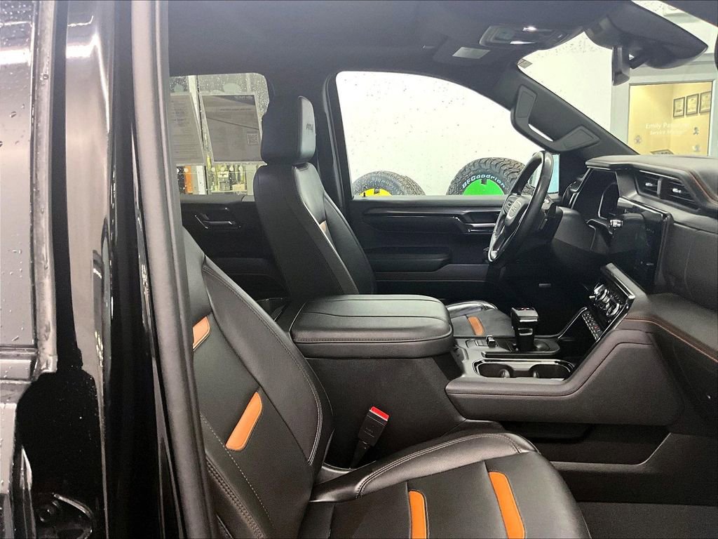 Used 2023 GMC Sierra 1500 AT4 w/ AT4 Premium Package image 11