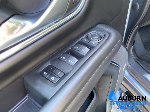 Used 2022 Chevrolet Tahoe Z71 w/ Z71 Off-Road Package AWD/4WD image 10