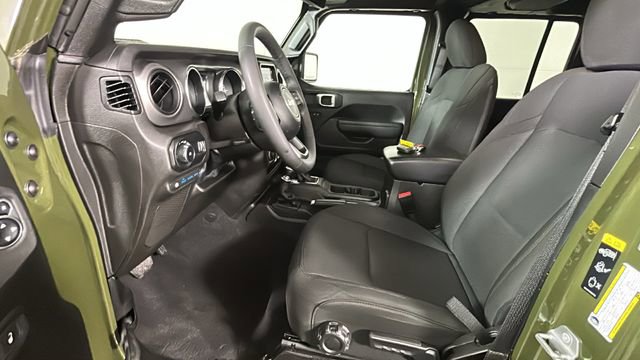 Used 2023 Jeep Wrangler Unlimited w/ 8.4" Radio Group AWD/4WD image 11