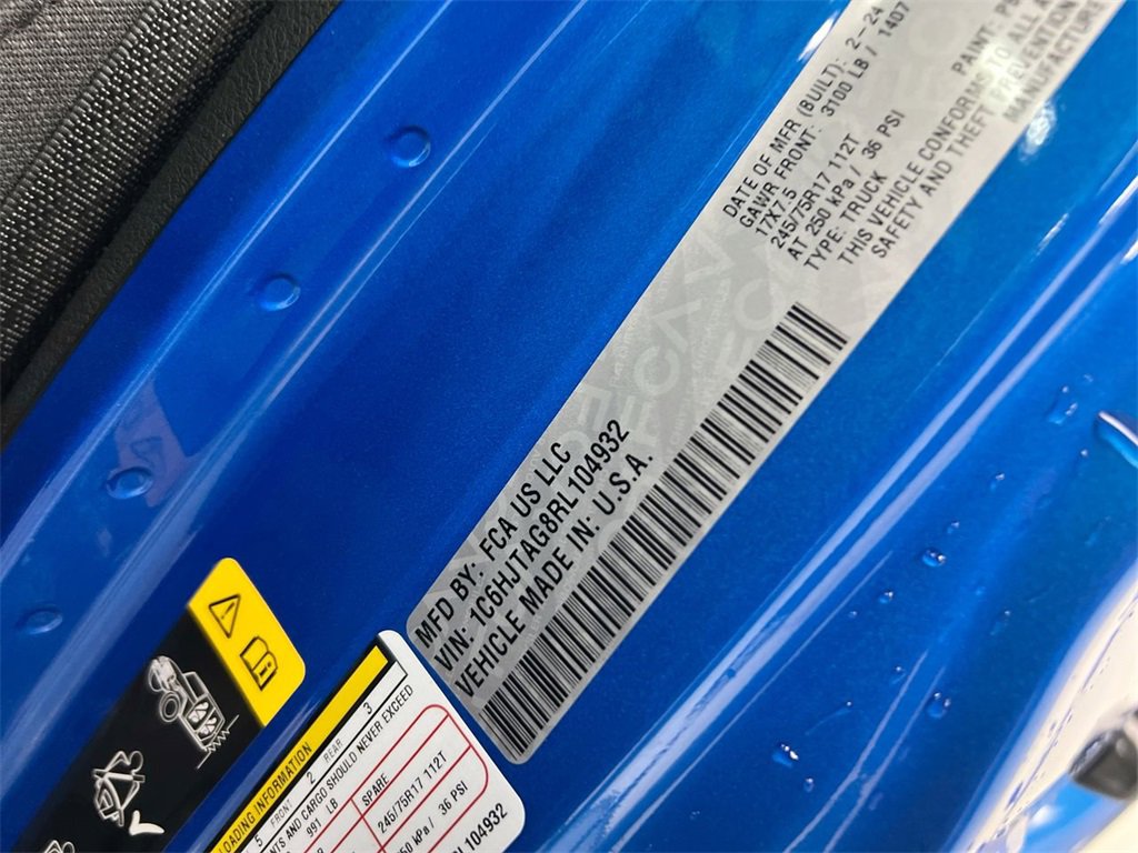 Used 2024 Jeep Gladiator Sport image 27