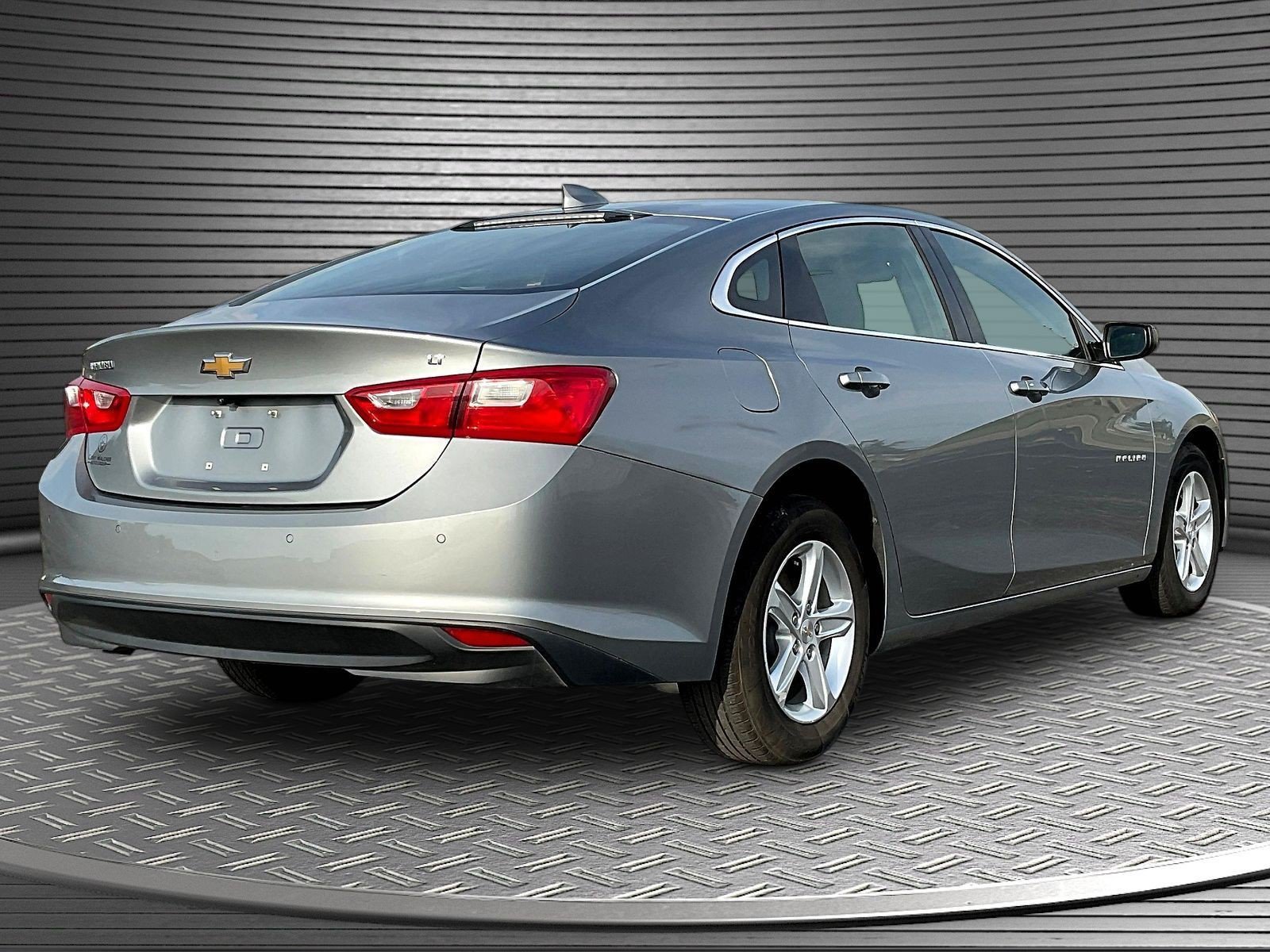 Used 2024 Chevrolet Malibu LT FWD image 7