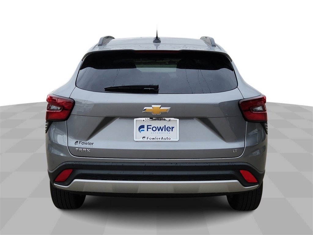 New 2025 Chevrolet Trax LT w/ Driver Confidence Package image 7