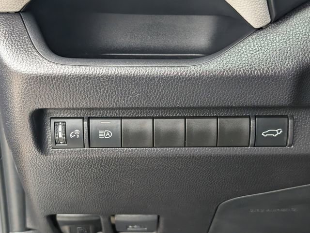Used 2025 Toyota RAV4 XLE Premium FWD image 24