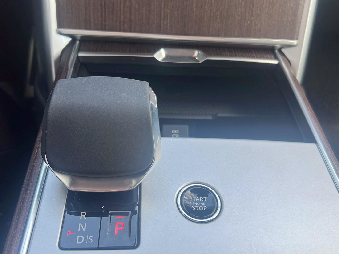 New 2026 Land Rover Range Rover SE AWD/4WD image 15