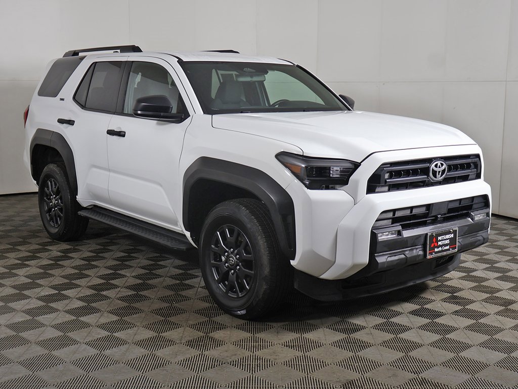 Used 2025 Toyota 4Runner SR5 image 2