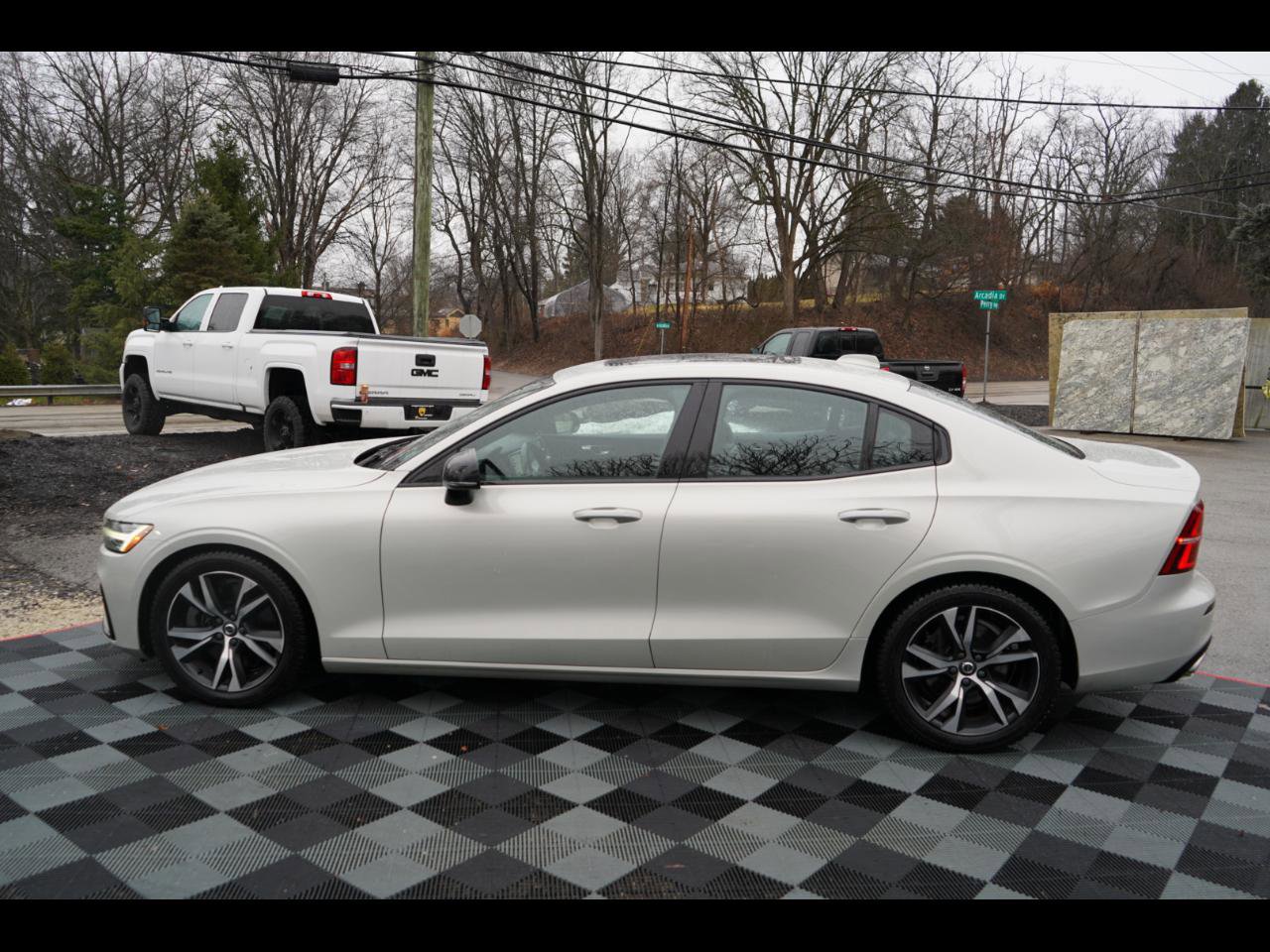 Used 2019 Volvo S60 T6 R-Design AWD/4WD image 7