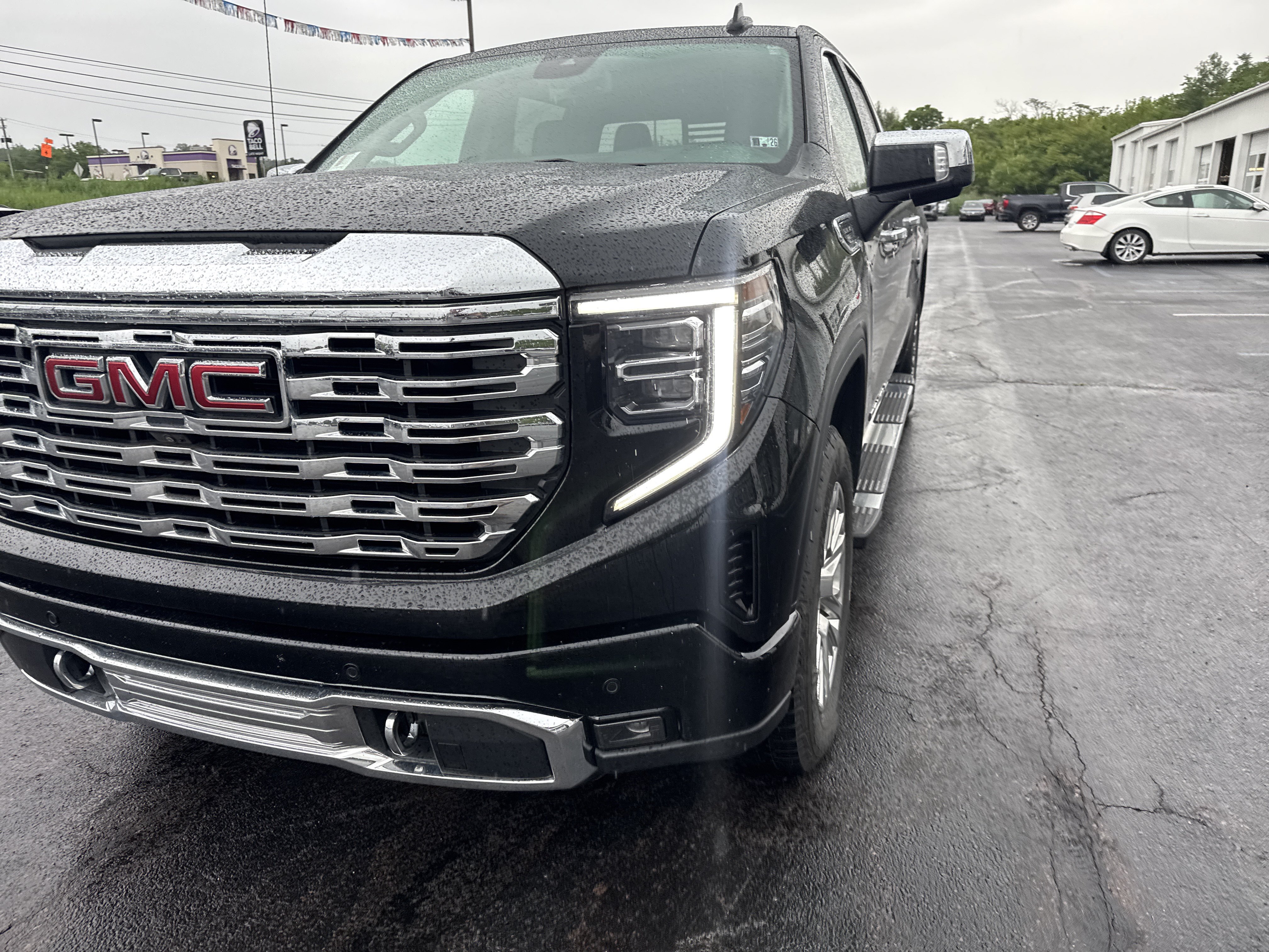 Used 2022 GMC Sierra 1500 Denali AWD/4WD image 10