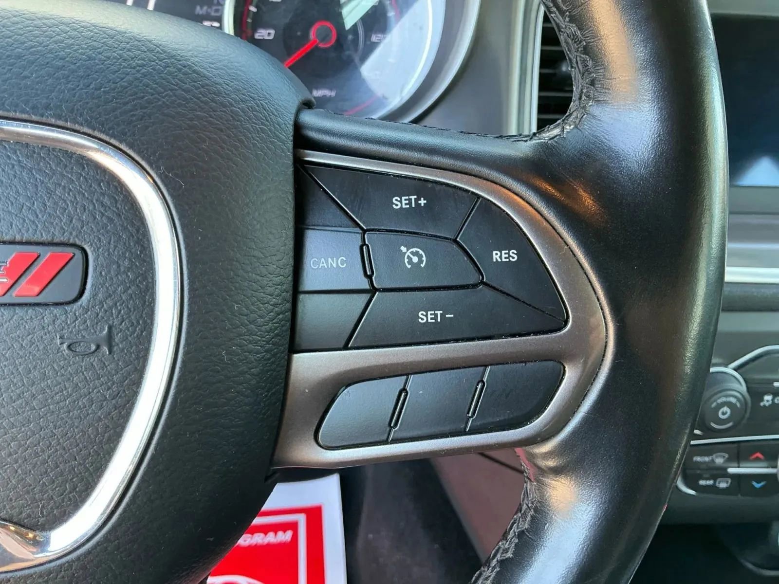 Used 2021 Dodge Charger SXT w/ Leather Interior Group image 28