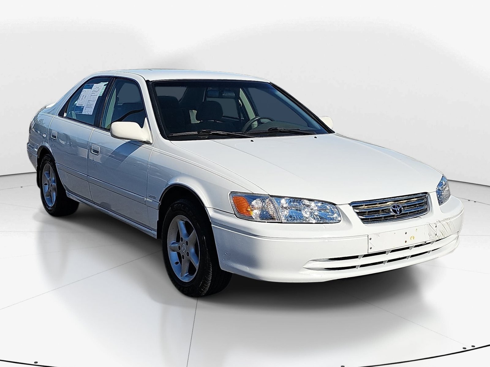 Used 2000 Toyota Camry LE FWD image 3