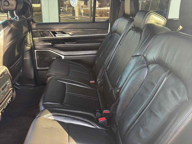 Used 2022 Jeep Wagoneer Series III image 31