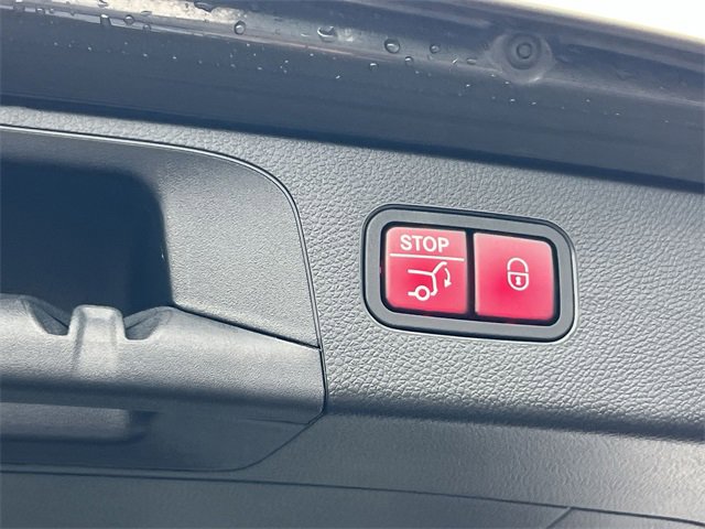 Used 2022 Mercedes-Benz GLC 300 4MATIC image 40