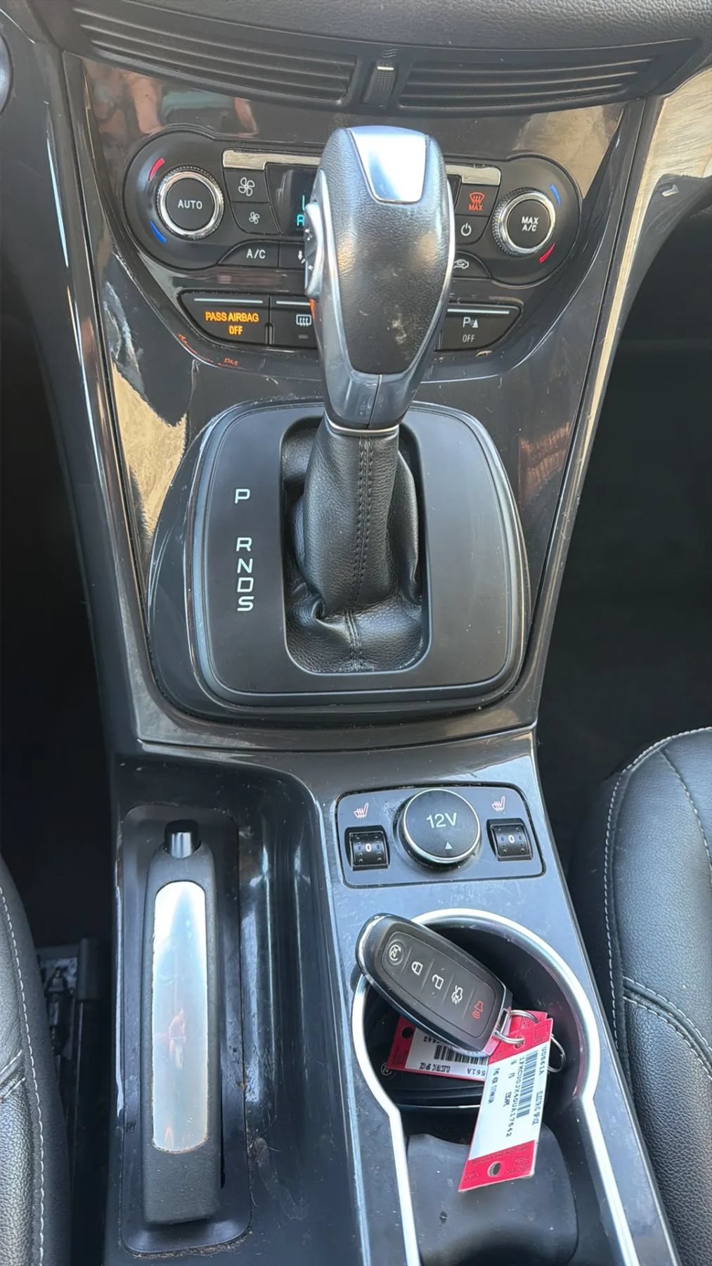 Used 2016 Ford Escape Titanium w/ Equipment Group 301A FWD image 40