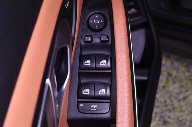 Used 2021 BMW 330i Sedan w/ Premium Package RWD image 37