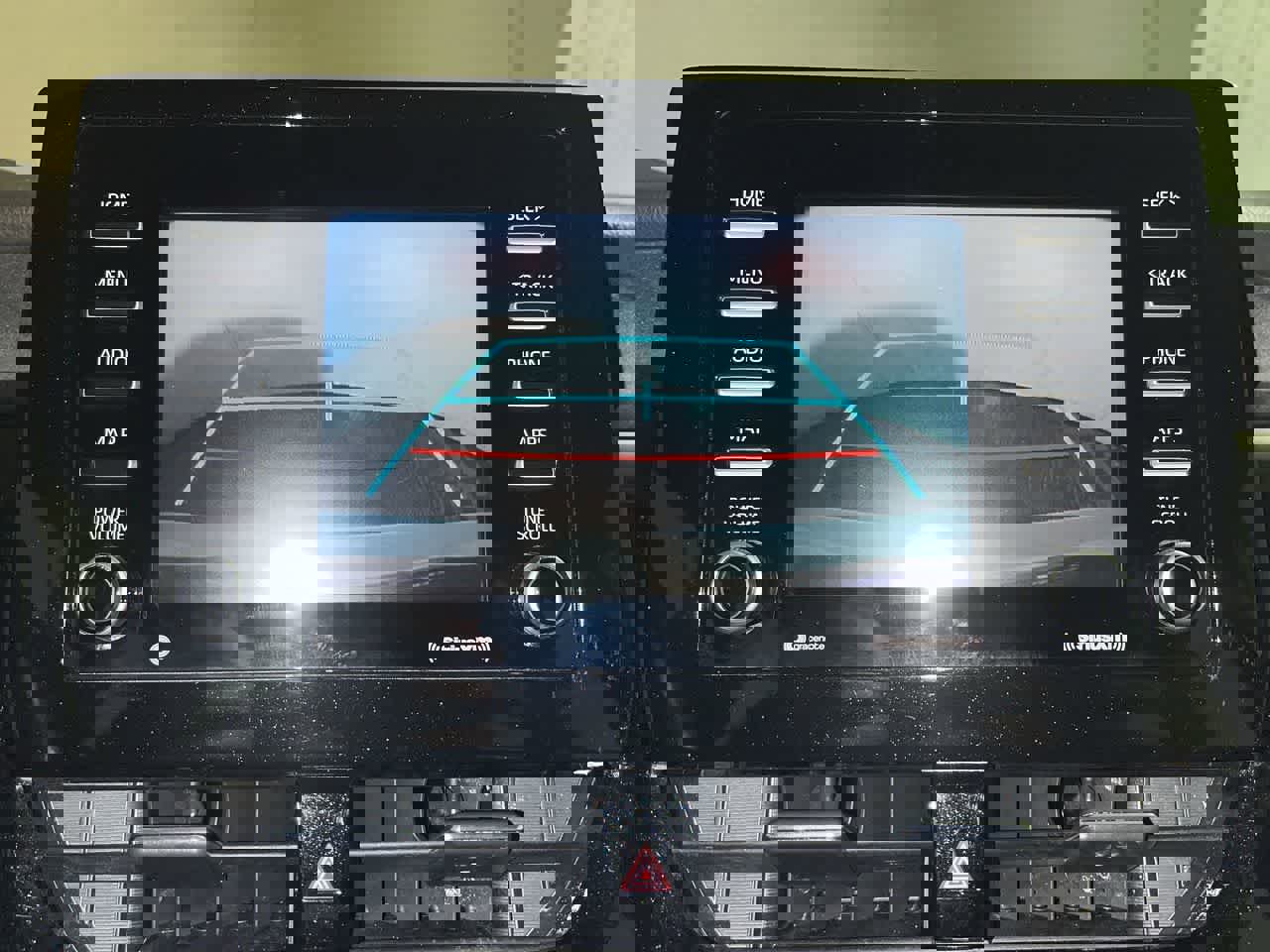 Used 2023 Toyota Camry SE image 19