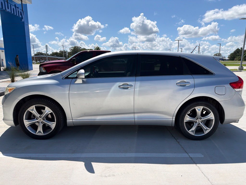 Used 2012 Toyota Venza XLE FWD image 7