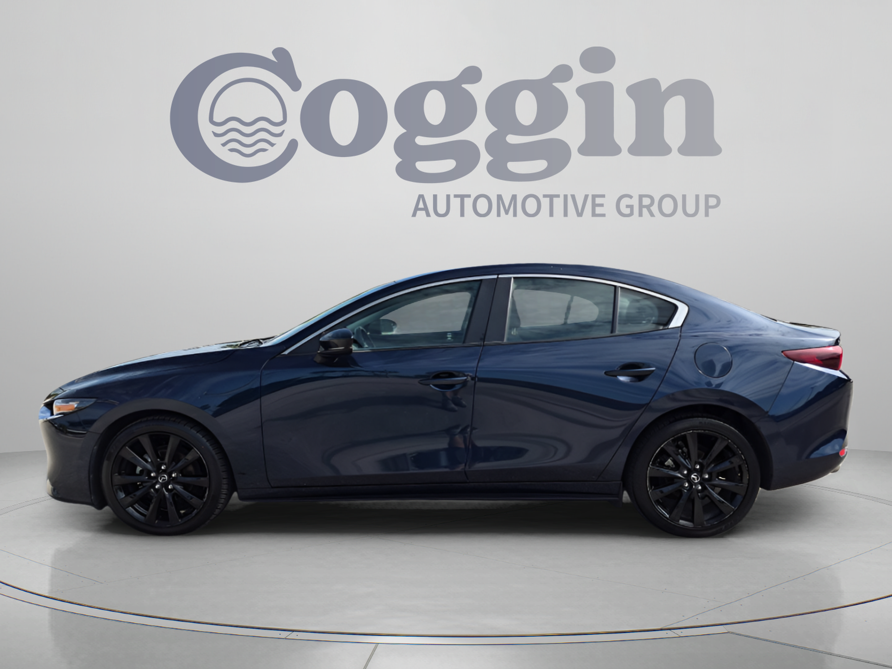 Used 2024 MAZDA MAZDA3 s FWD image 3