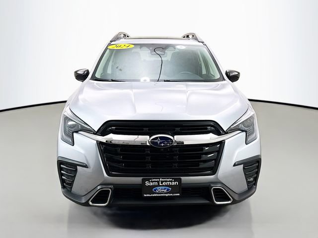 Used 2024 Subaru Ascent Touring image 2