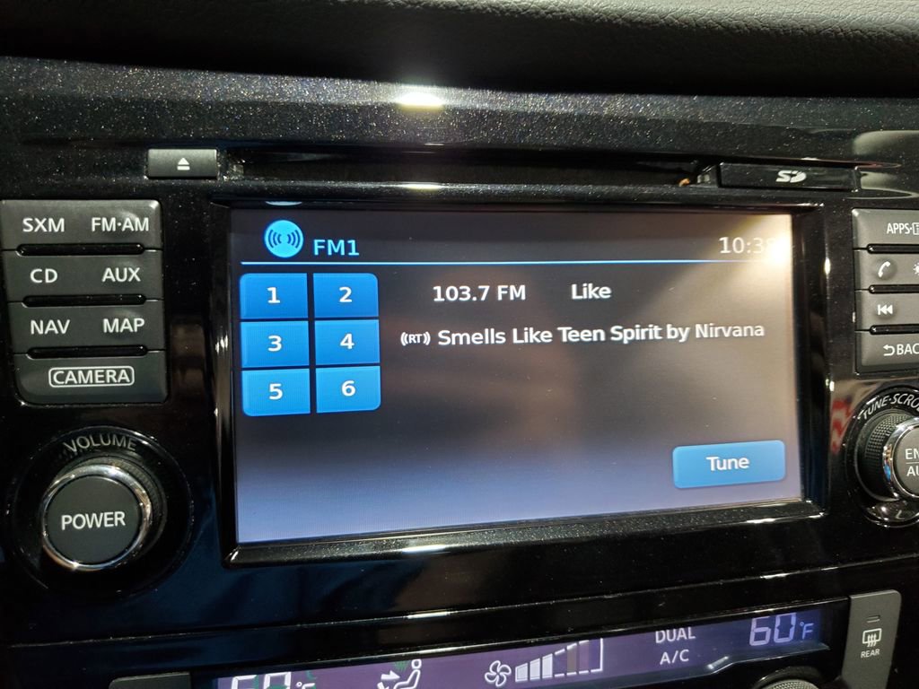Used 2016 Nissan Rogue SL w/ SL Premium Package FWD image 31