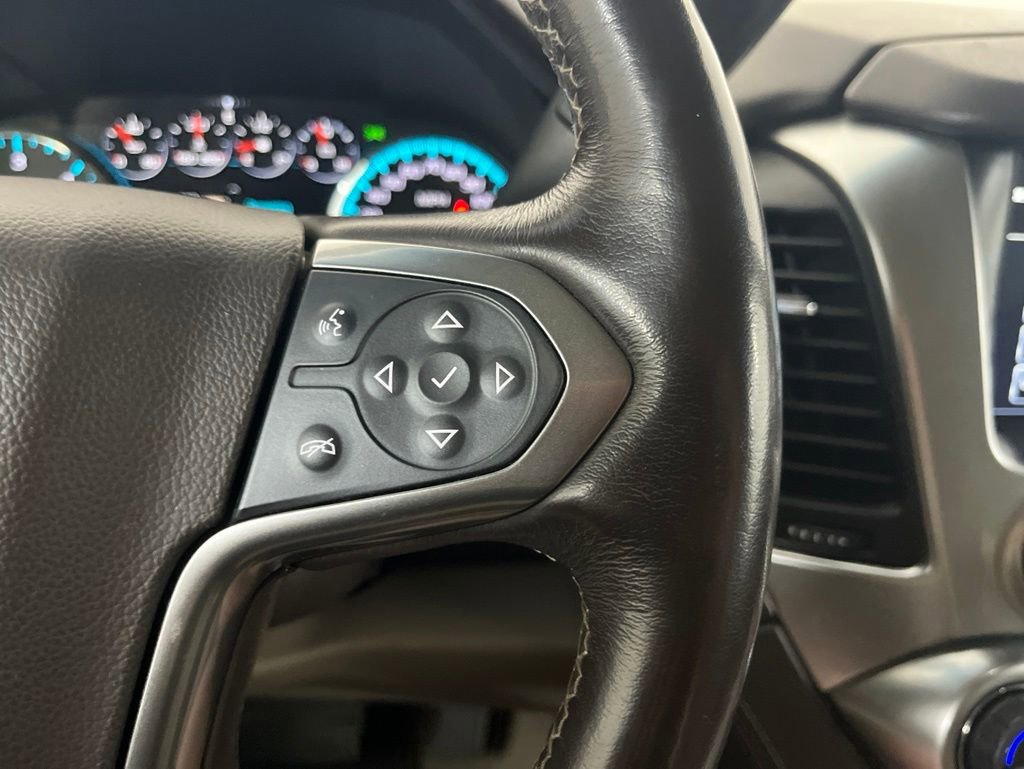 Used 2019 Chevrolet Suburban Premier AWD/4WD image 62