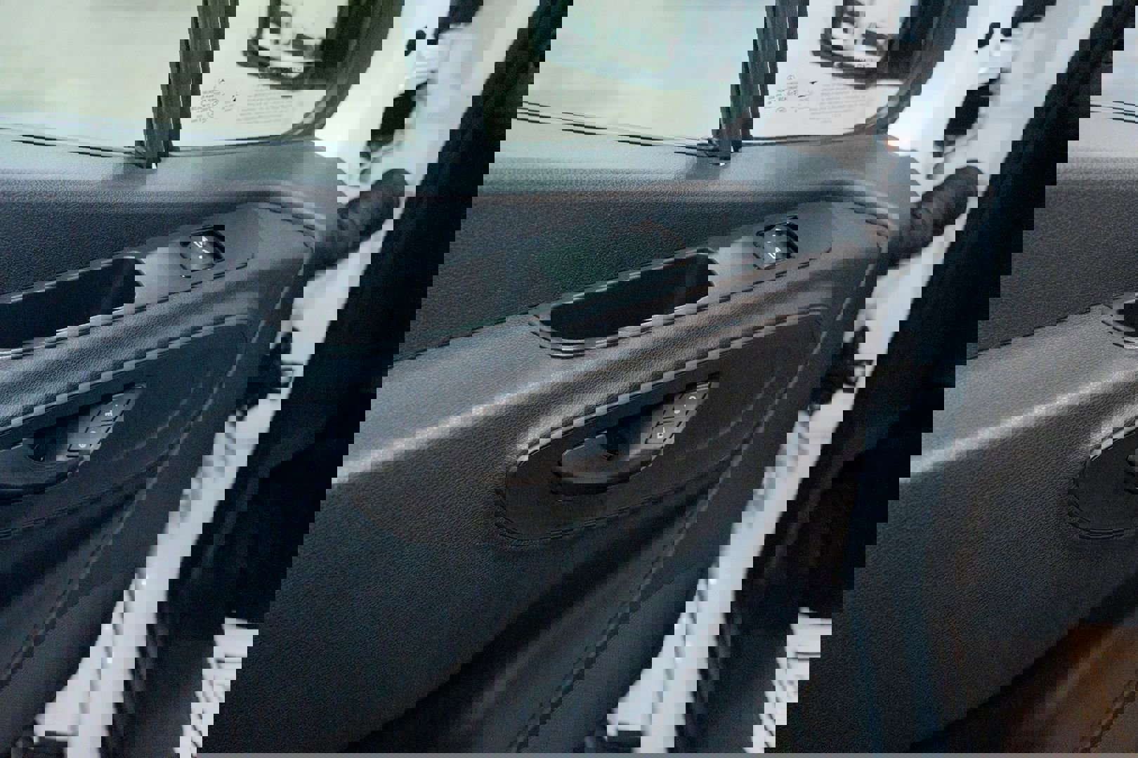 Used 2019 Mercedes-Benz Sprinter 2500 image 16