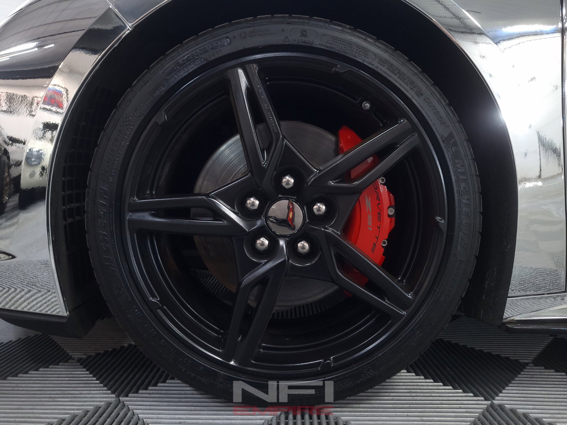 Used 2024 Chevrolet Corvette Stingray Premium Conv w/ Z51 Performance Package RWD image 30