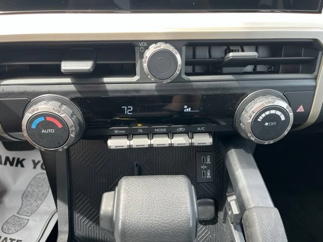 Used 2024 Toyota Tacoma 4x4 Double Cab image 17