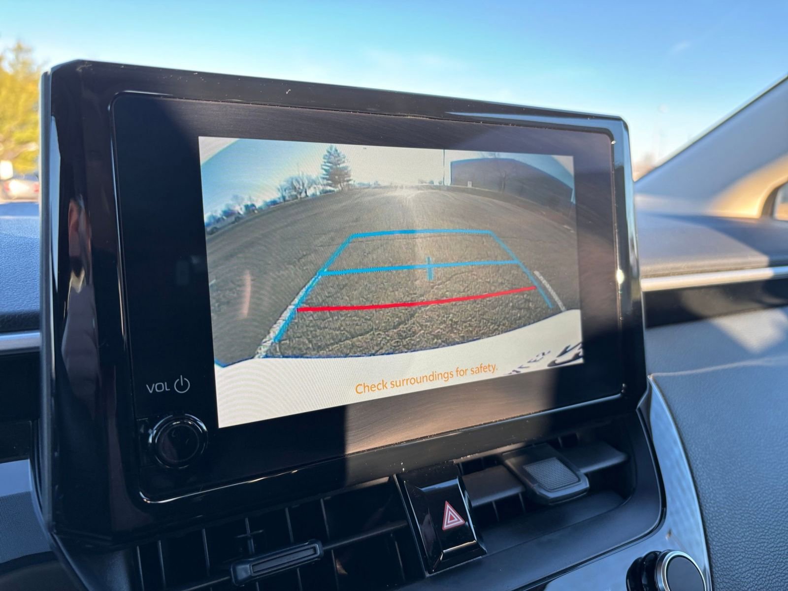 Used 2025 Toyota Corolla LE image 17