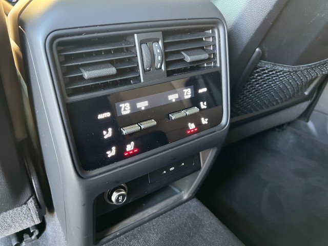Used 2024 Porsche Cayenne Coupe image 37