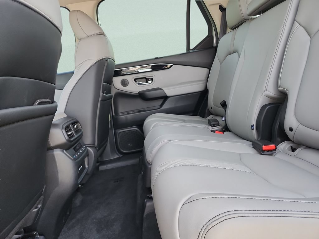 Certified 2025 Honda Pilot EX-L image 22