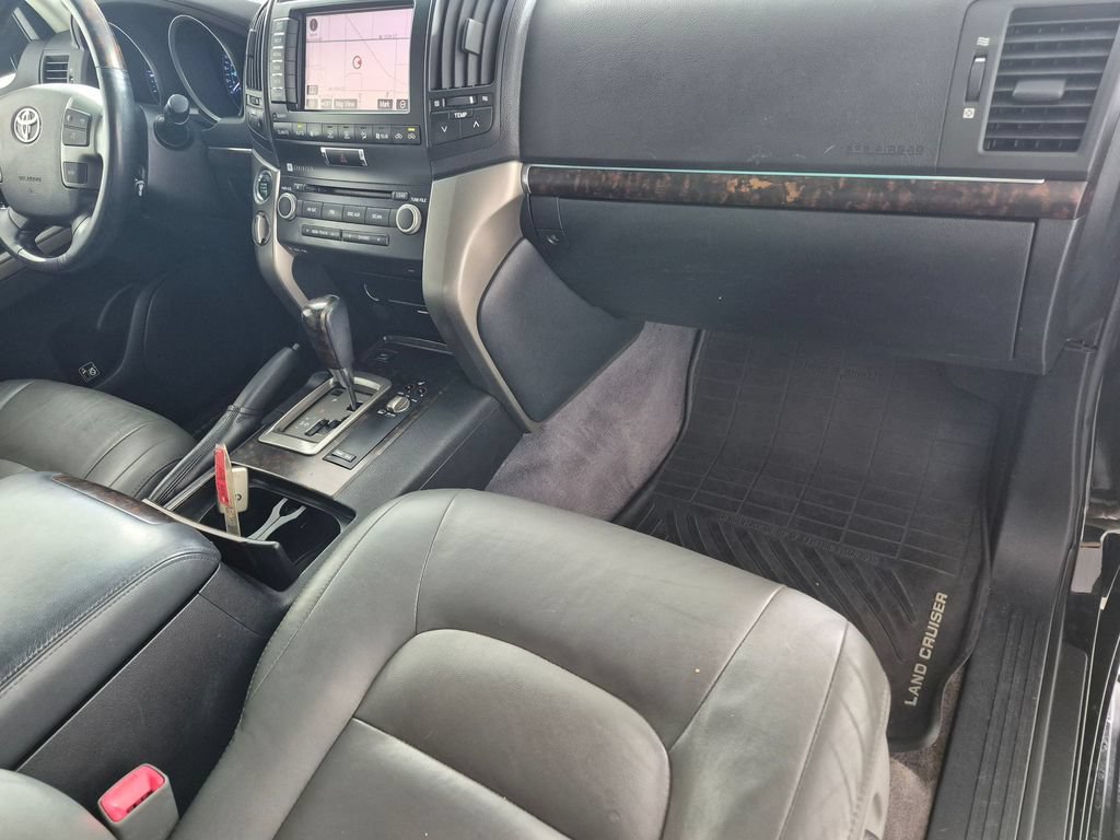 Used 2009 Toyota Land Cruiser AWD/4WD image 30