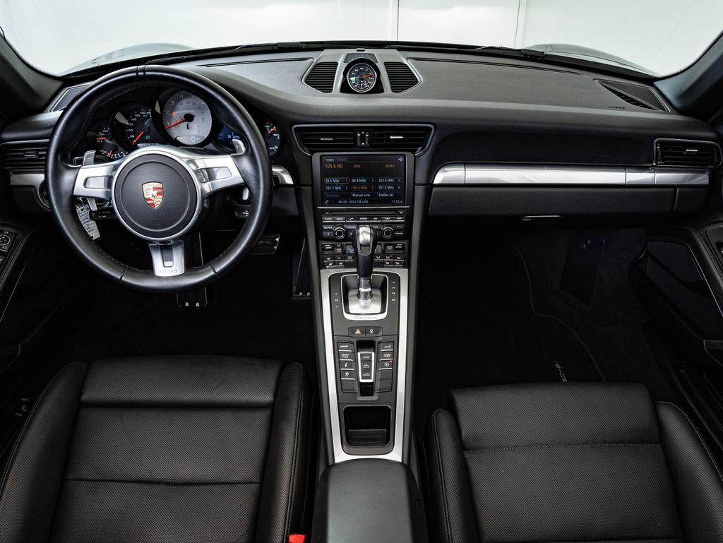 Used 2013 Porsche 911 Carrera 4S image 6