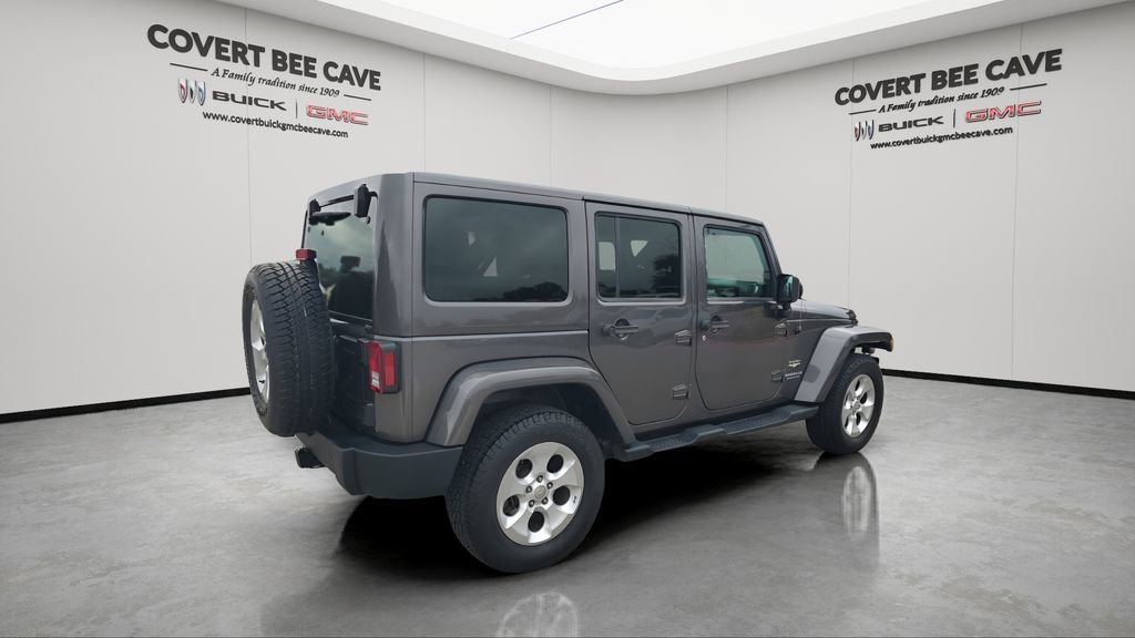 Used 2014 Jeep Wrangler Unlimited Sahara w/ Connectivity Group image 9
