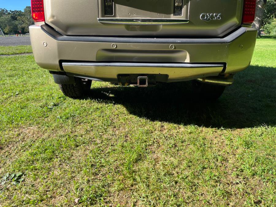 Used 2004 INFINITI QX56 4WD w/ Smart Vision Pkg image 13