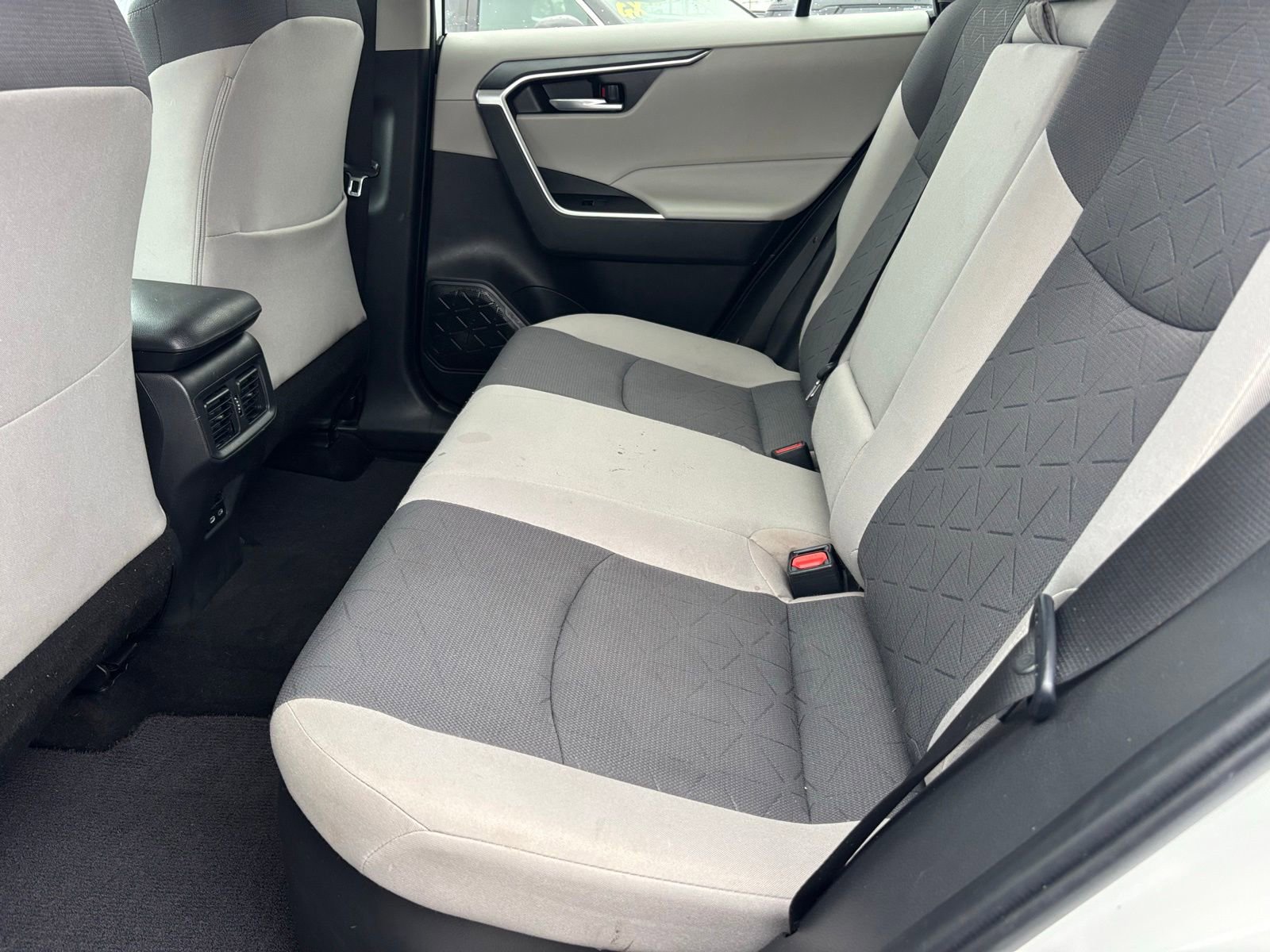 Used 2023 Toyota RAV4 XLE AWD/4WD image 19