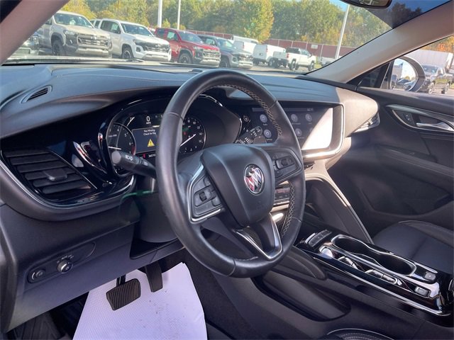 Used 2021 Buick Envision Essence image 10