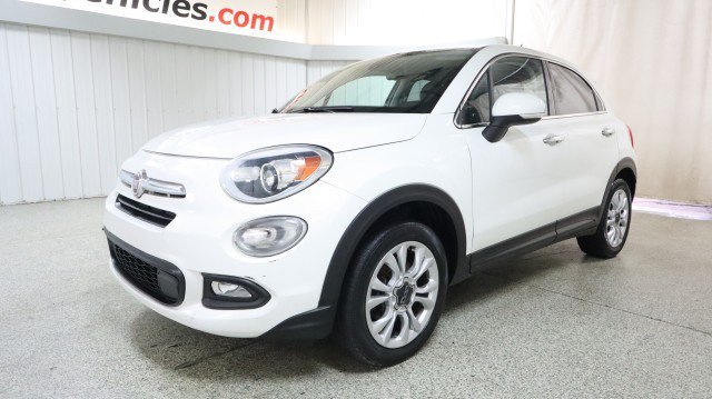 Used 2017 FIAT 500X Lounge w/ Advanced Safety Package FWD image 2