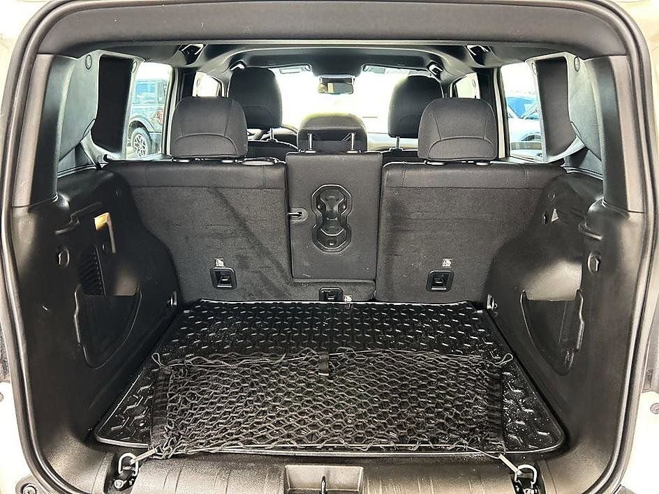 Used 2022 Jeep Renegade Altitude w/ Convenience Group image 25