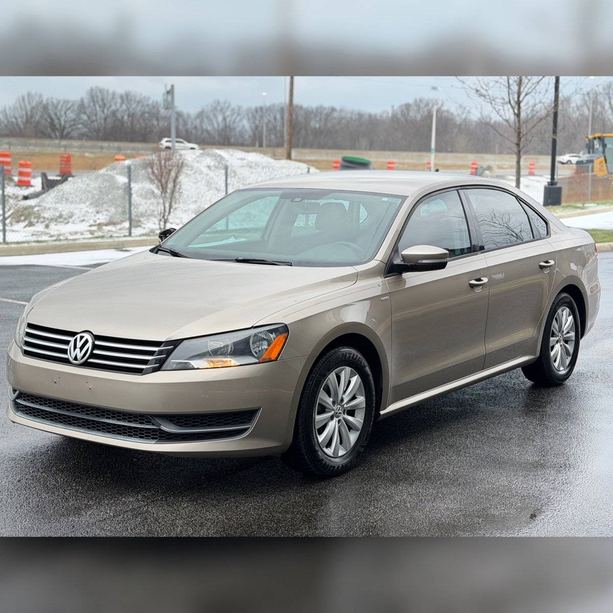 Used 2015 Volkswagen Passat 1.8T S image 4