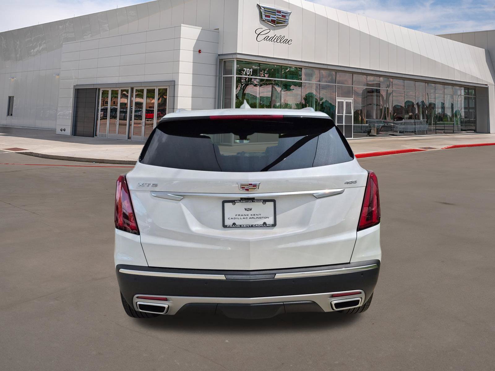 New 2026 Cadillac XT5 Sport FWD image 5