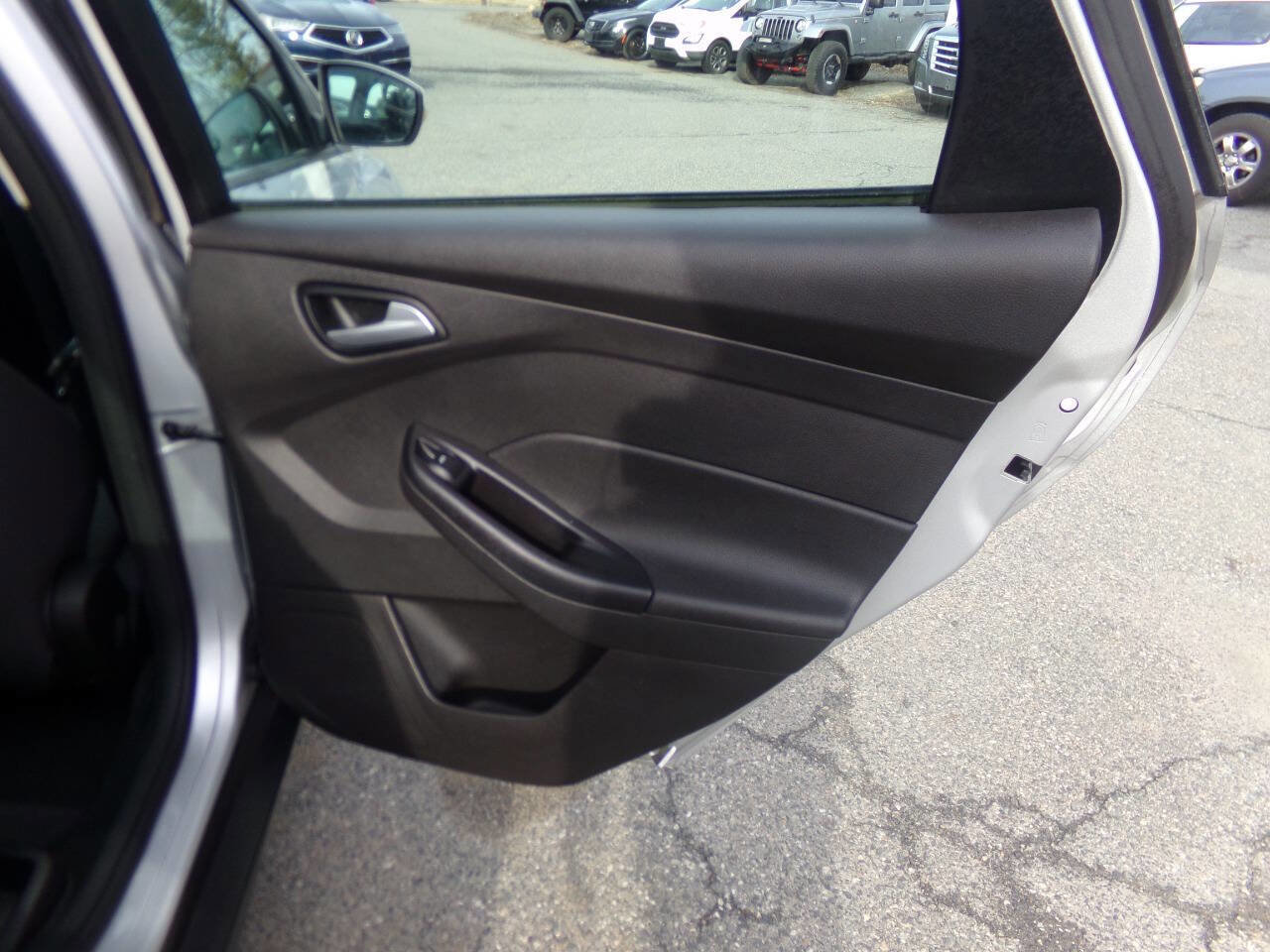 Used 2013 Ford Focus SE image 27