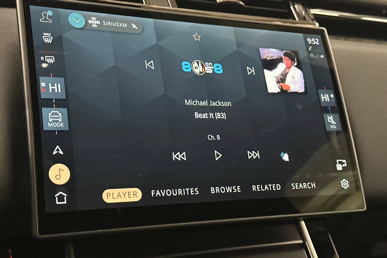 Used 2026 Land Rover Range Rover Velar Dynamic SE image 19